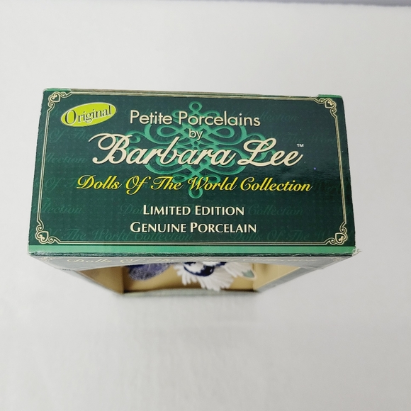 Petite Porcelains by Barbara Lee Dolls of the World Collection - Picture 4 of 9